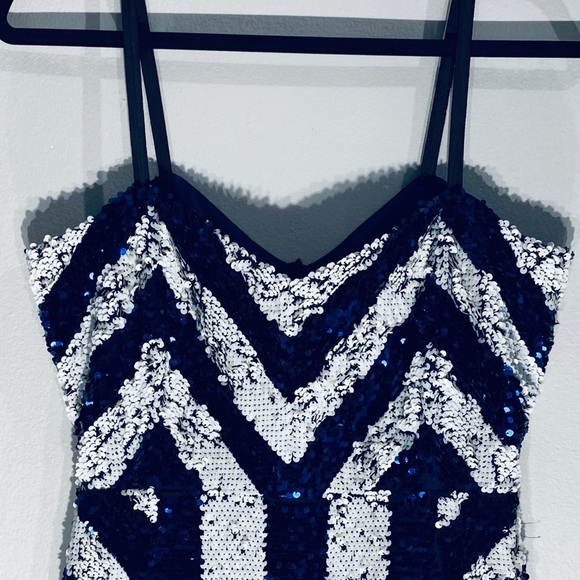 Glam Sequined Navy/ White Dress**Small $148 - Picture 3 of 6